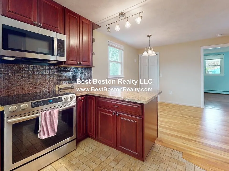 144 E Border Rd