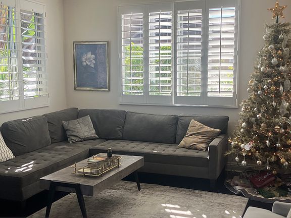 2nd image of 153 Las Flores
