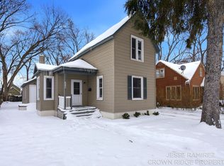 308 W 14th St, Holland, MI 49423