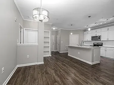 2 bed, 1120 sqft, $2,800 — Photo 3