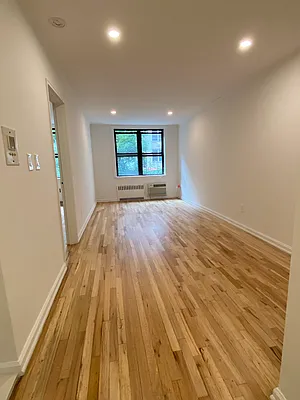 Rented by Dynamik Realty | media 6