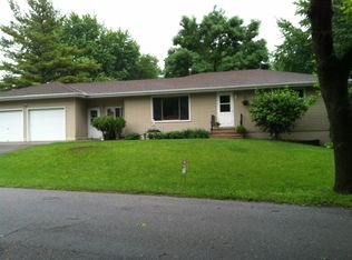 209 5th St, Cleveland, MN 56017