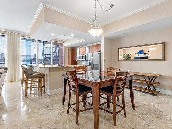 3rd image of 2640 Lake Shore Dr Unit 107