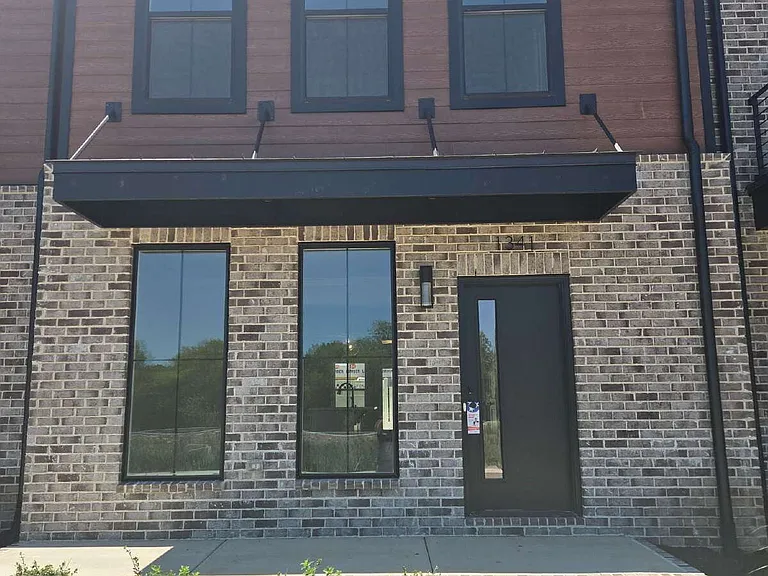 1341 Rebecca Johns Dr — Photo 1
