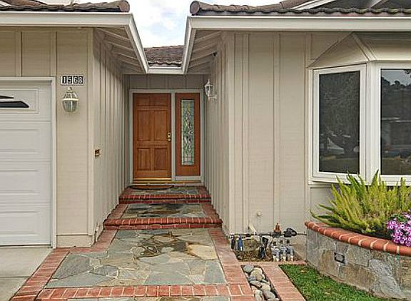 3rd image of 1568 Aster Ln