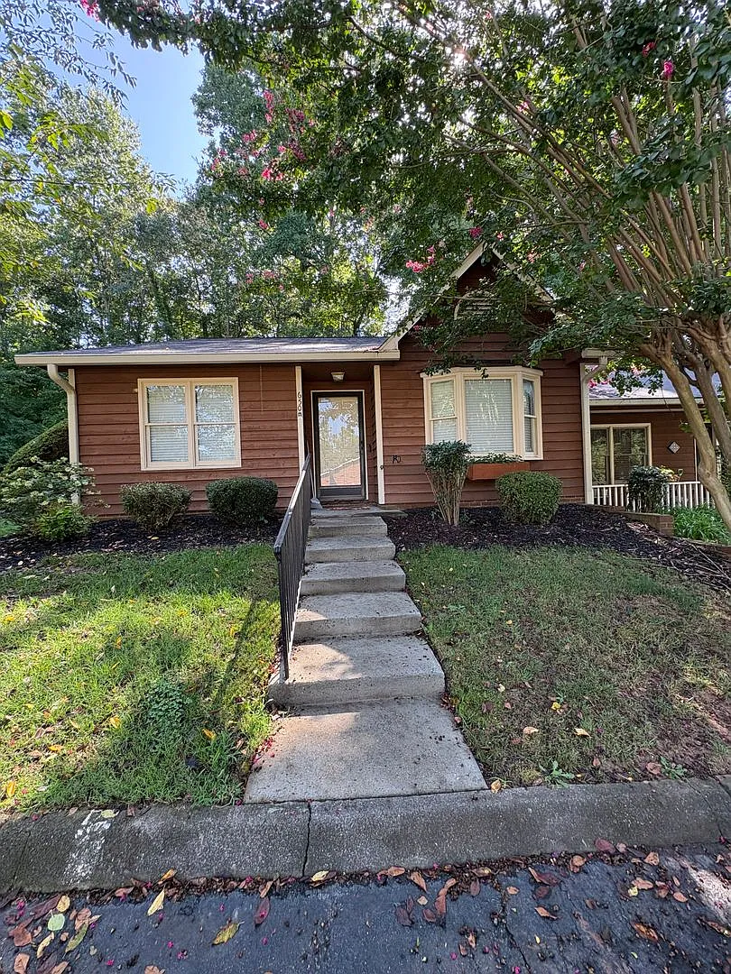 650 Rock Garden Cir — Photo 1