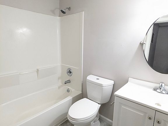 2nd image of 217 Scott Rd APT 1A