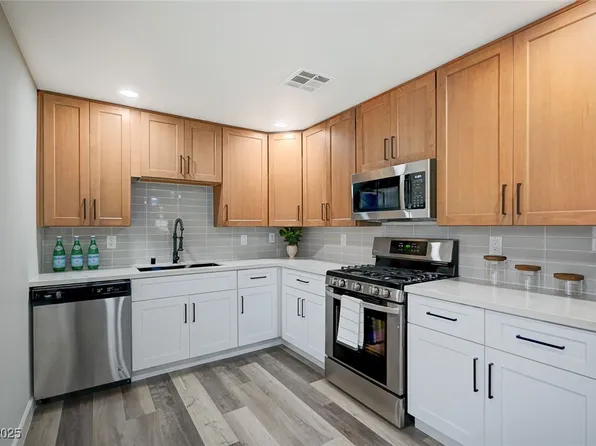 405 Frederick Ave, Las Vegas, NV 89106