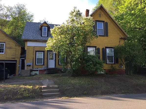 44 Winter St, Newport, NH 03773