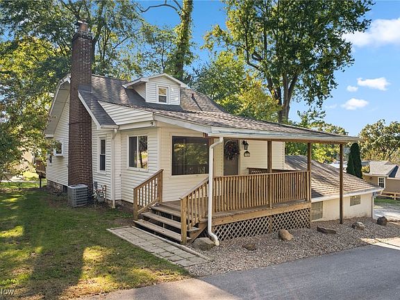 3rd image of 384 W Olden Ave