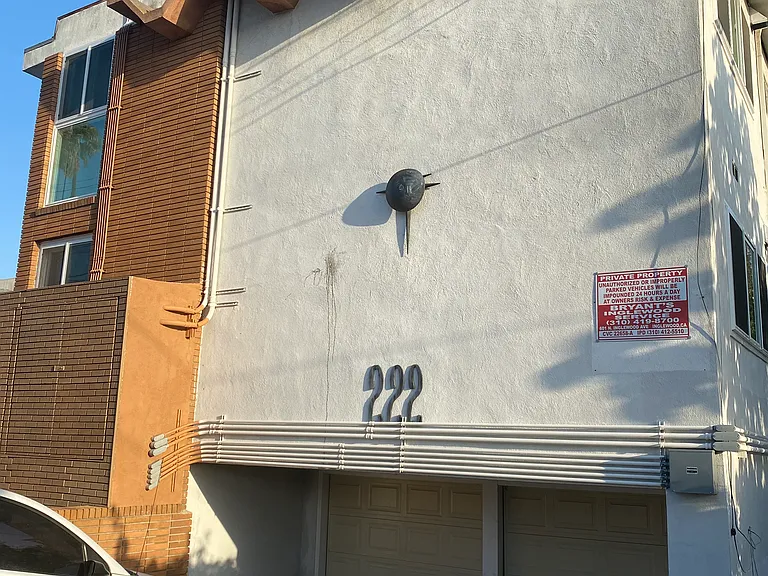 222 W Kelso St #2 — Photo 1