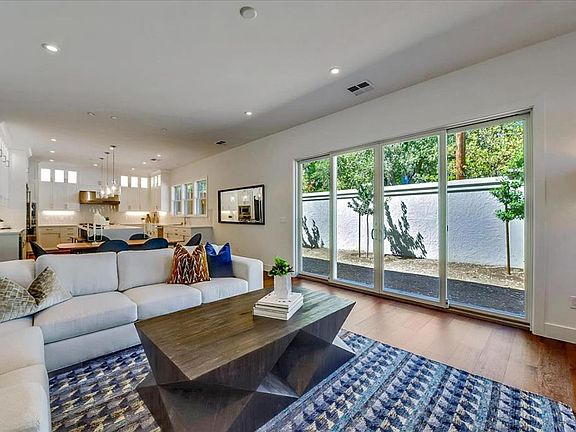 3rd image of 18816 Montalvo Oaks Cir