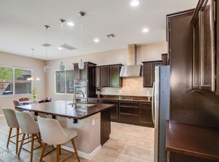 2114 W Red Fox Rd, Phoenix, AZ 85085