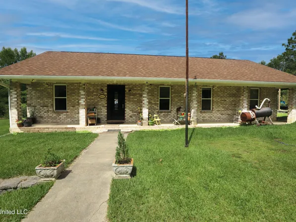 19601 Wilson Dr, Saucier, MS 39574