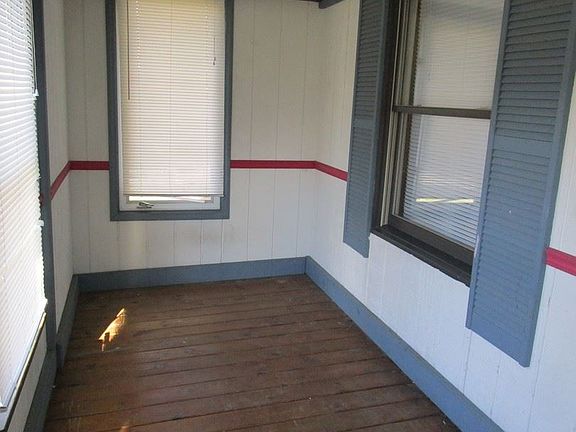 3rd image of 520 S Shipley St