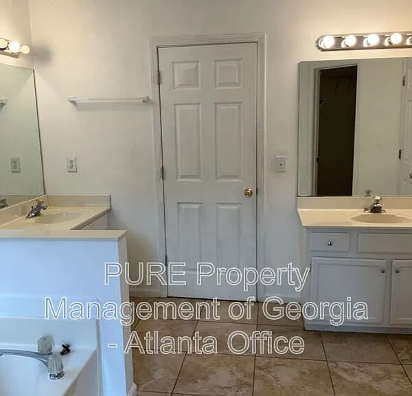 909 Michael Lee Way — Photo 21