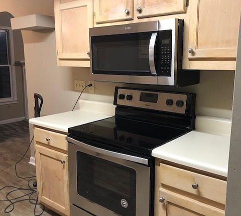 2nd image of 2457 Planters Cove Dr
