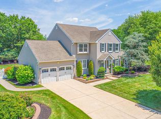 607 Apple Dr, Mullica Hill, NJ 08062