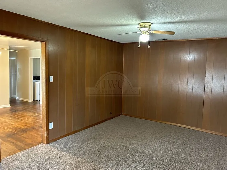 408 Allen St — Photo 6