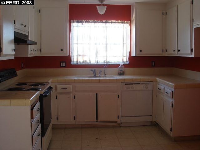 2nd image of 38 Orinda Cir
