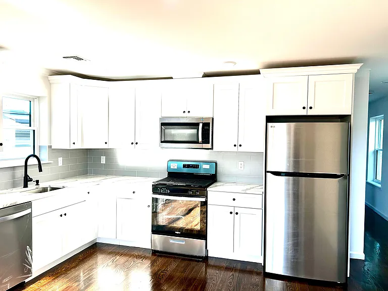 321 Magnolia Ave #2 — Photo 5