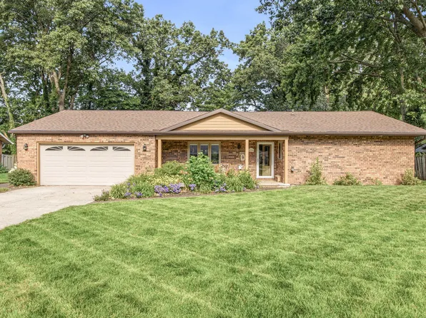 3790 Blenheim Rd, Saint Joseph, MI 49085