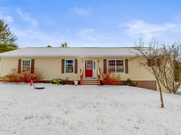 233 Middle Street, Farmington, ME 04938