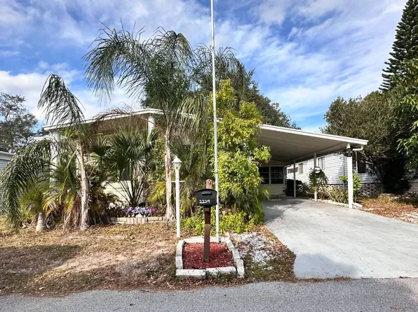2229 Miramont Cir, Valrico, FL 33594