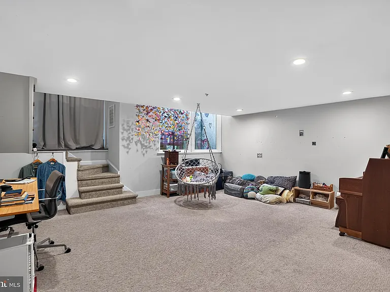 812 Lombard St #4 — Photo 28