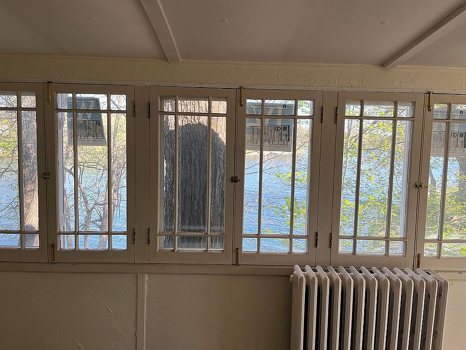 18 Woody Dr, East Galesburg, IL 61430 Zillow