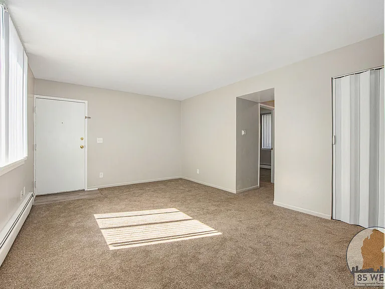 120 Leonard St NE #11 — Photo 3