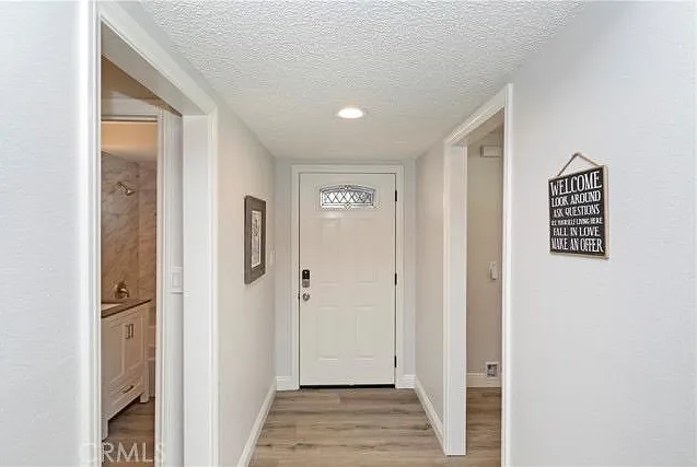 484 Glenhill Dr — Photo 1
