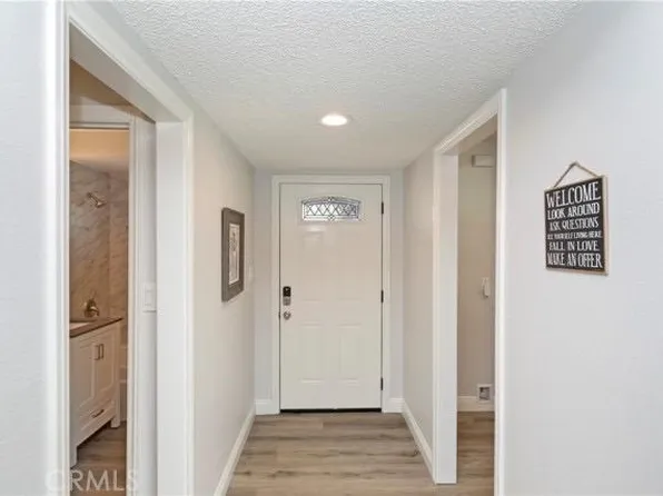 484 Glenhill Dr, Riverside, CA 92507