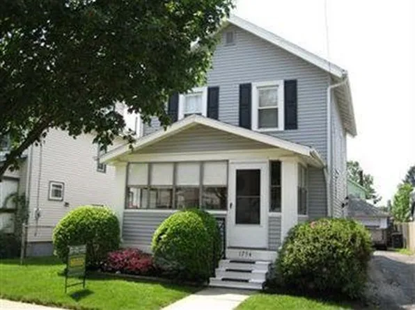 1754 Shaw Ave, Akron, OH 44305