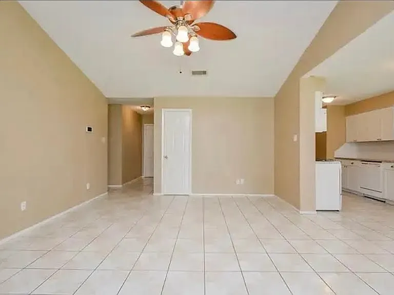 6934 Creek Village Dr — Photo 6