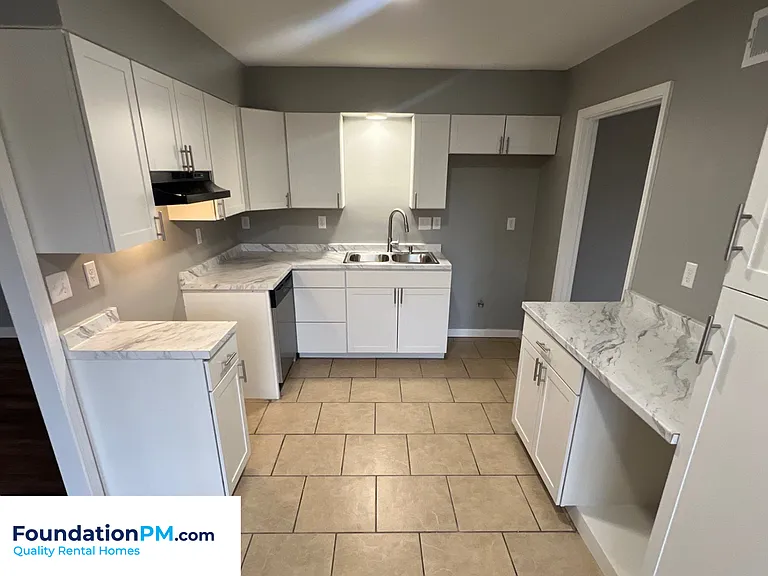 5361 Timberdale Ave — Photo 9