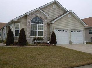 551 Riviera Dr, Williamstown, NJ 08094