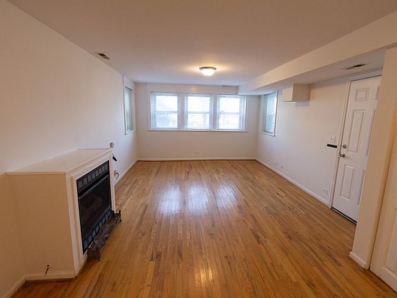 2nd image of 2233 W Superior St #G