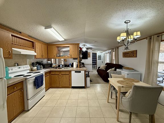 5th image of 260 Haylee Rd