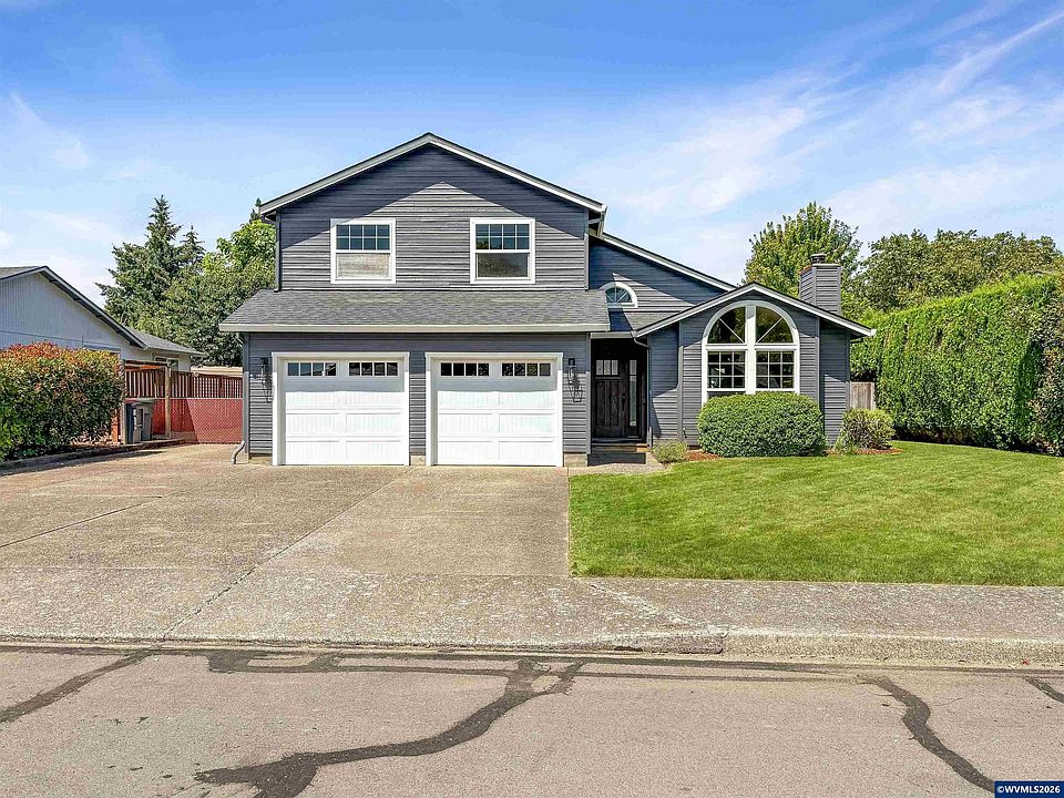 1st image of 1040 SW Tall Oaks Dr