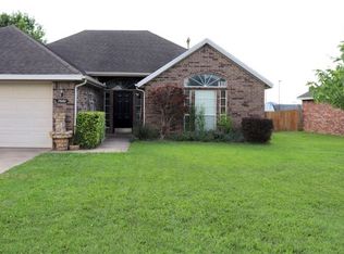 2680 Persimmon St, Springdale, AR 72764
