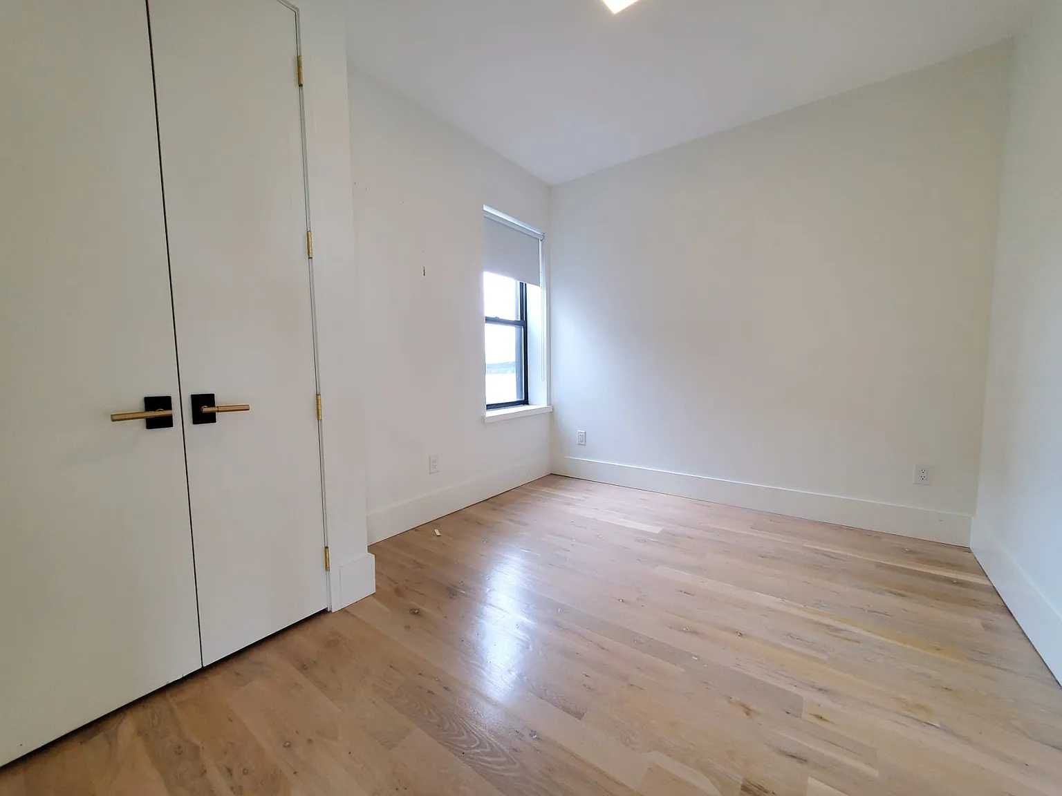 Studio, 500 sqft, $2,100 — Photo 4