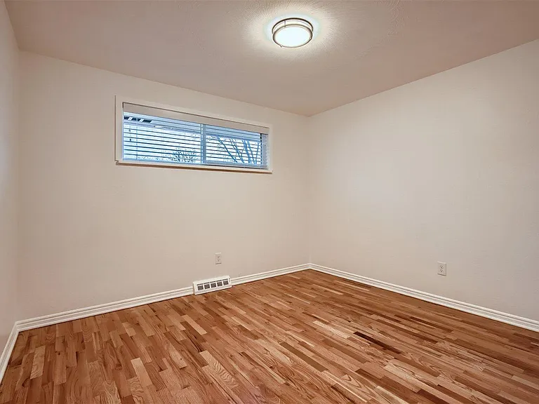 3231 Ammons Ct — Photo 4