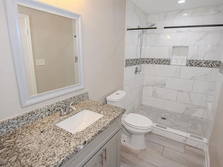 9311 Golden Wood Ln — Photo 11
