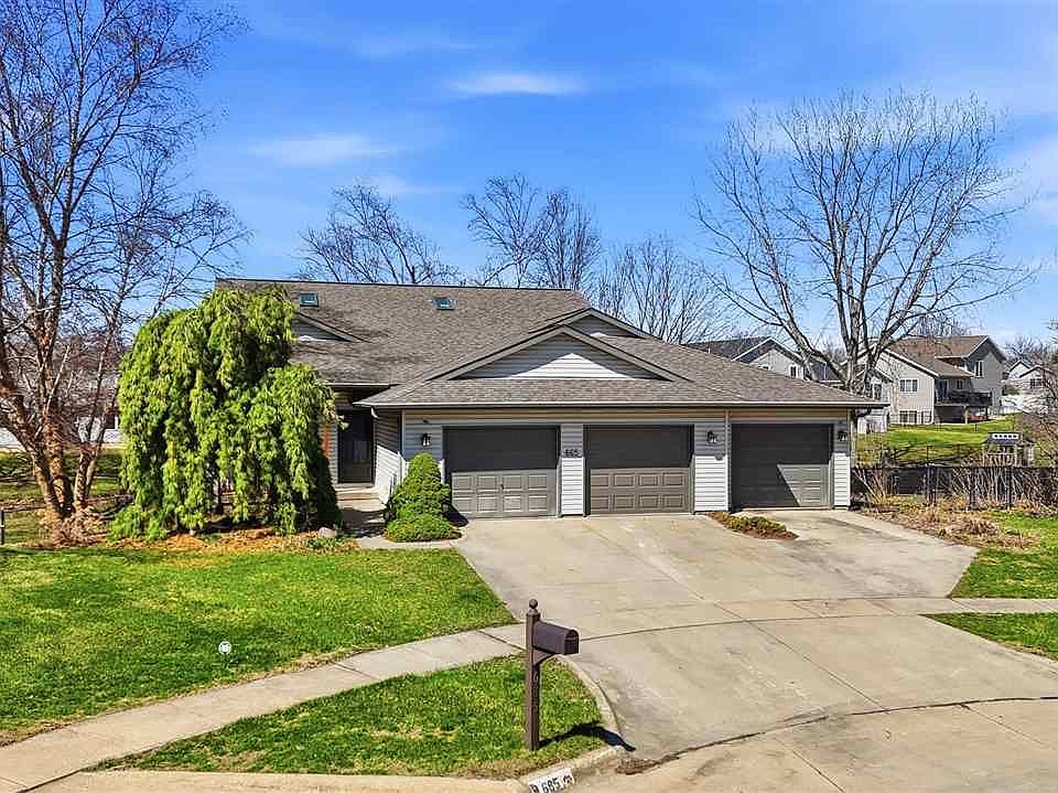 1st image of 665 Andrews Ct