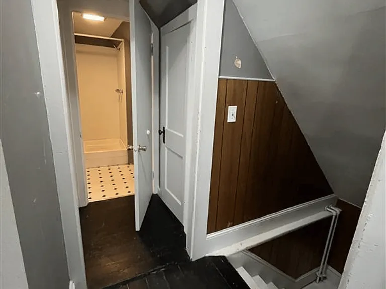 16 West St #3 — Photo 7