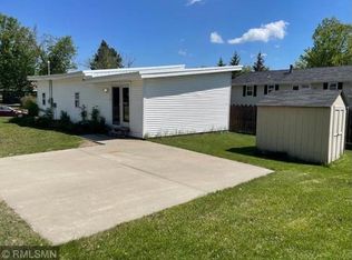 718 NE 7th St, Grand Rapids, MN 55744