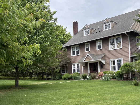 71 Crest Rd #B, Ridgewood, NJ 07450