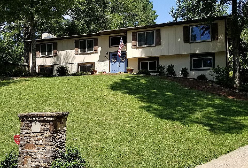 1st image of 2257 Tralee Ct NE