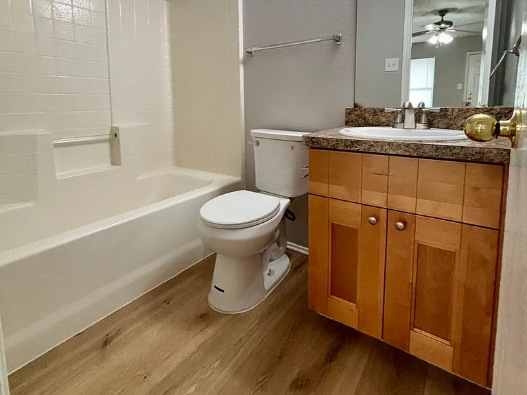8042 Doreen Ave #2 — Photo 15